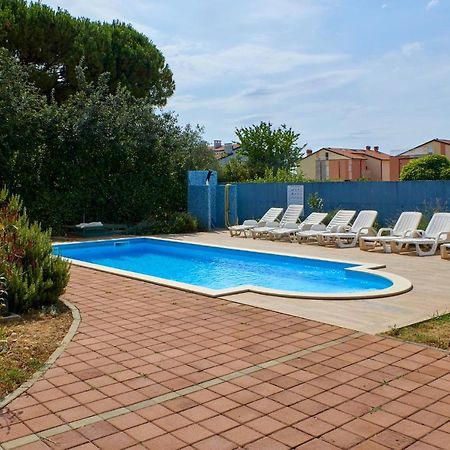Cittanova Boutique Apartment Con Piscina Novigrad Istria Buitenkant foto