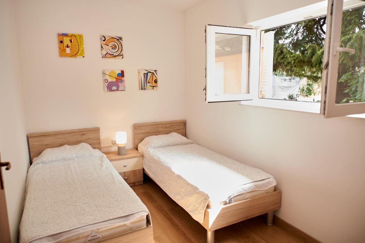 Cittanova Boutique Apartment Con Piscina Novigrad Istria Buitenkant foto