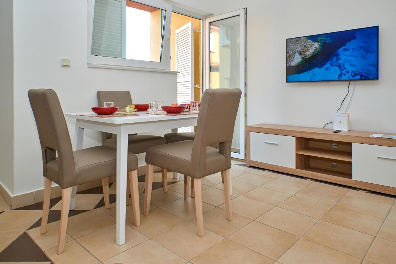 Cittanova Boutique Apartment Con Piscina Novigrad Istria Buitenkant foto